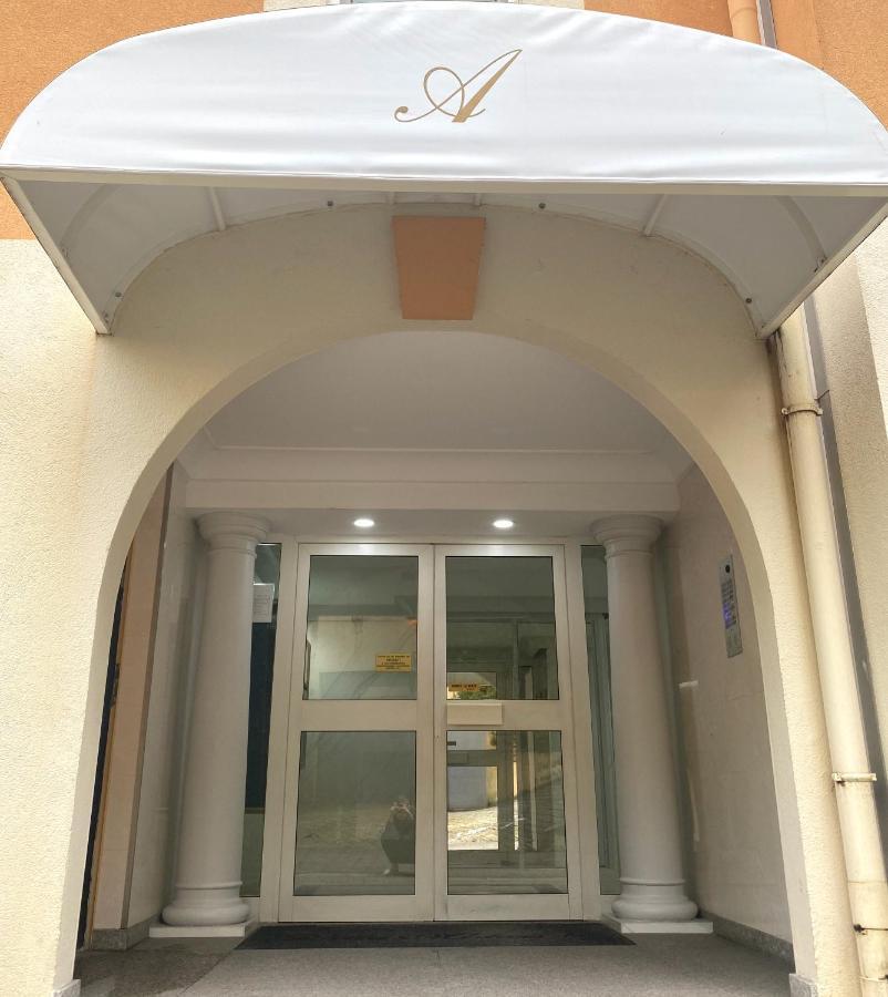 Monte Carlo Luxury Holidays Sea View بوزولي المظهر الخارجي الصورة
